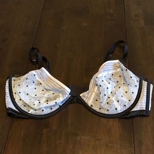 Victoria’s Secret Luxe Lingerie unlined Demi 36DD